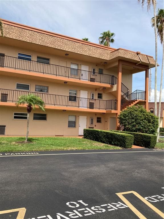 5020 BRITTANY DRIVE S UNIT 226
