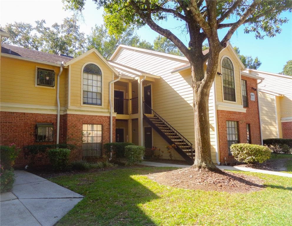 8635 MALLARD RESERVE DRIVE UNIT 201 TAMPA, FL 33614