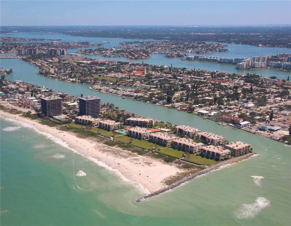 7564 BAYSHORE DRIVE UNIT 205 TREASURE ISLAND, FL 33706