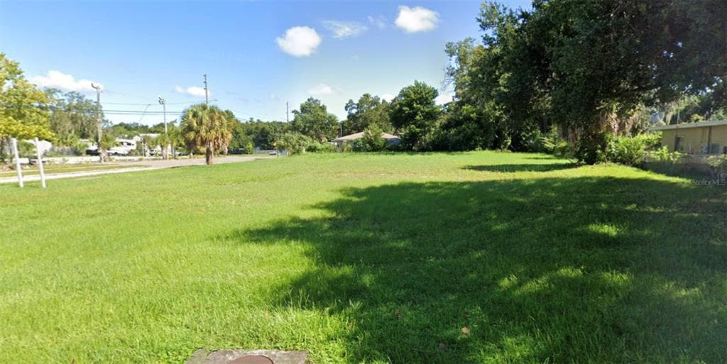 OAKWOOD STREET TARPON SPRINGS, FL 34689