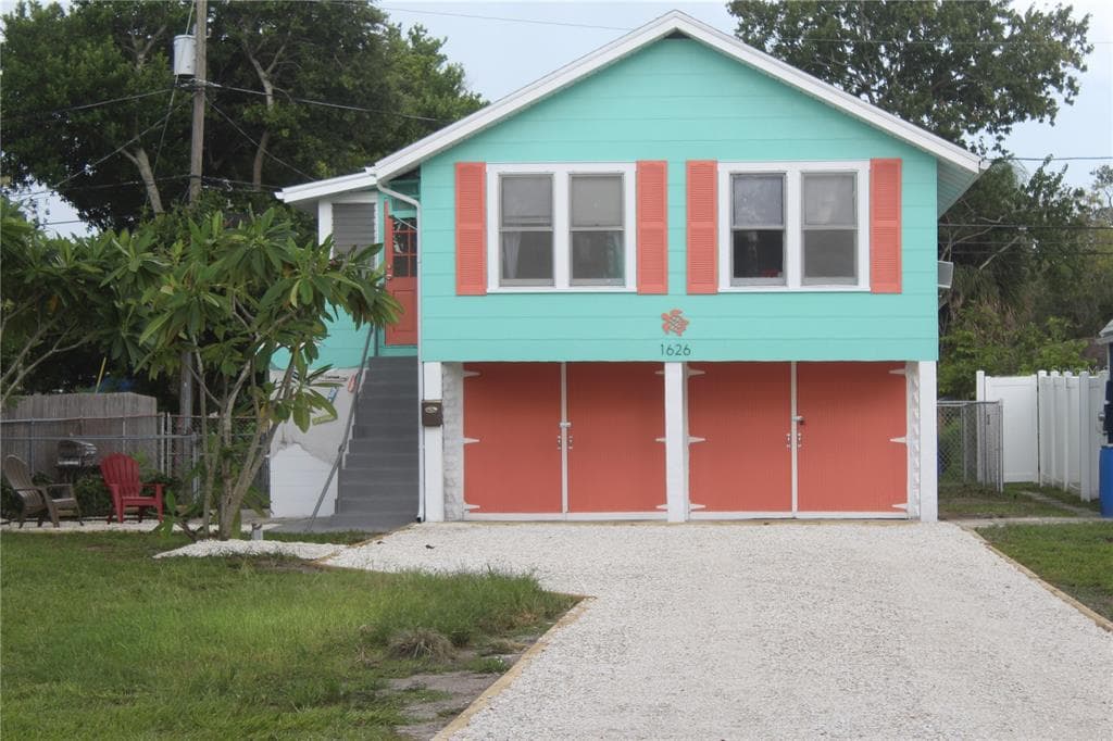 1626 27TH AVENUE N ST PETERSBURG, FL 33713