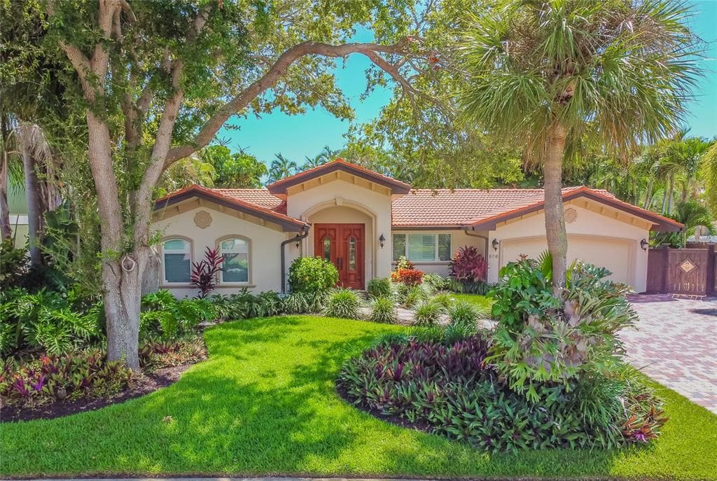 370 1ST STREET W TIERRA VERDE, FL 33715