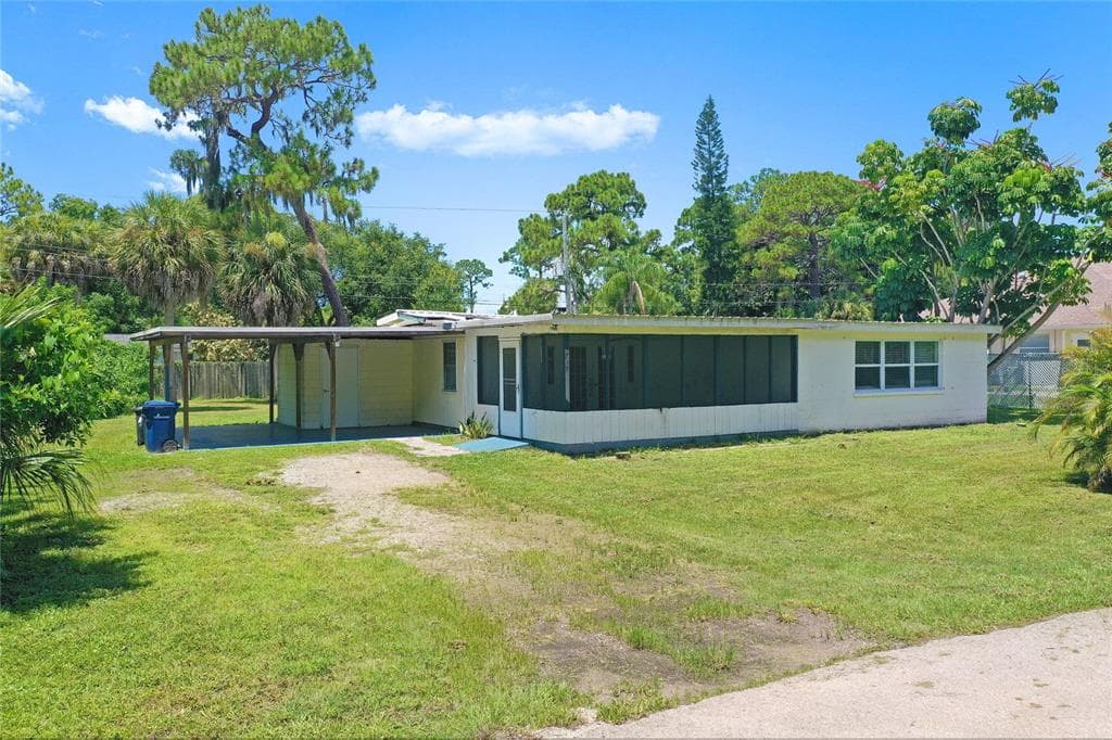 739 PALMETTO STREET ENGLEWOOD, FL 34223