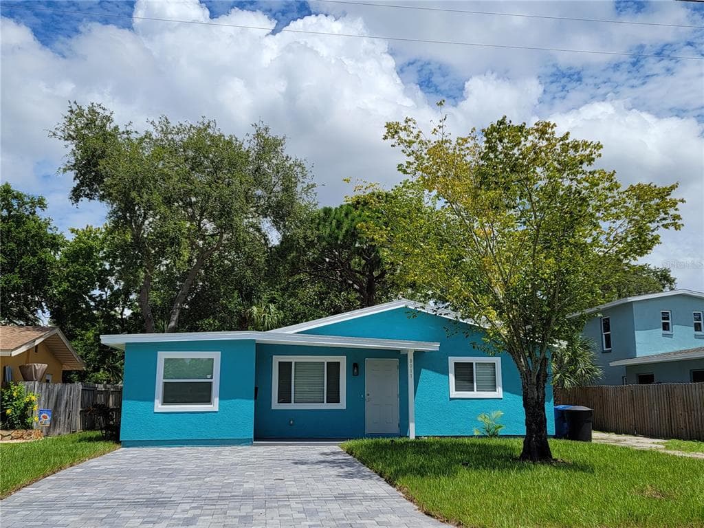 8011 26TH AVENUE N ST PETERSBURG, FL 33710