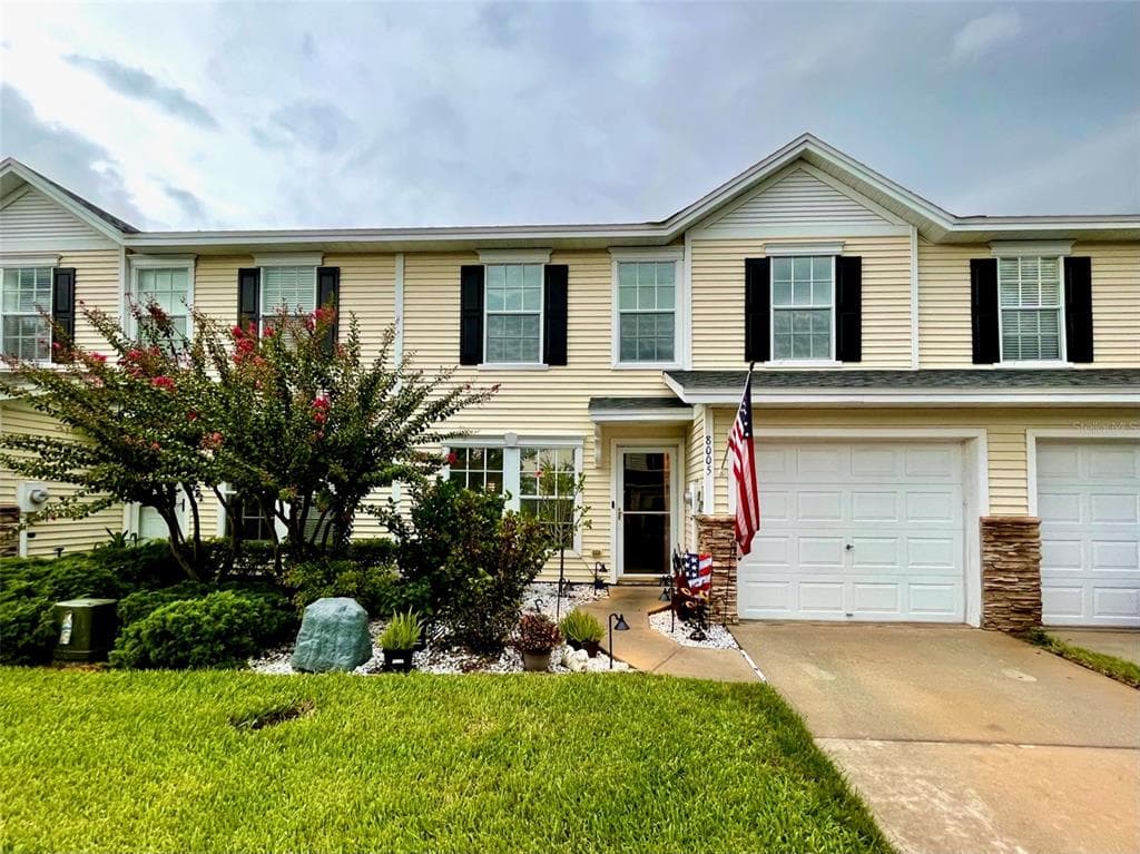 8005 LARRIOTT DRIVE LARGO, FL 33773
