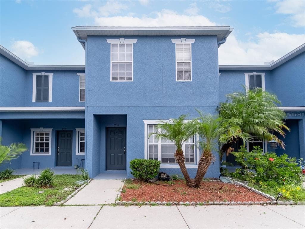 6716 LAKE CAMDEN WAY UNIT 6716 GIBSONTON, FL 33534