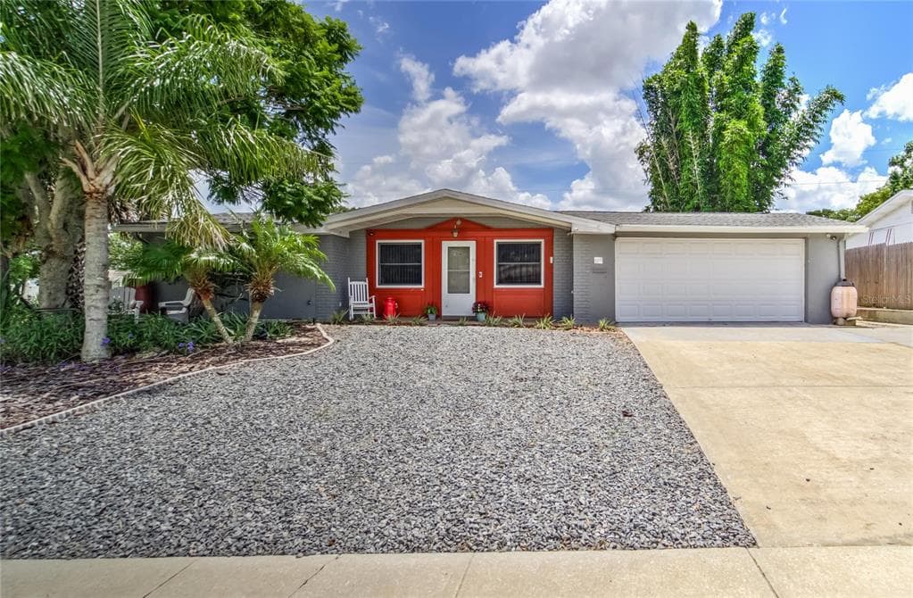 5208 CICERO DRIVE NEW PORT RICHEY, FL 34652