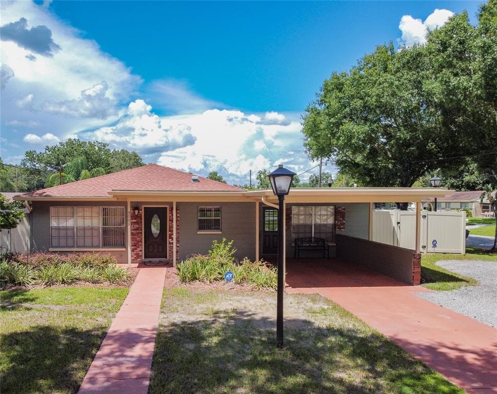 3001 W JEAN STREET TAMPA, FL 33614