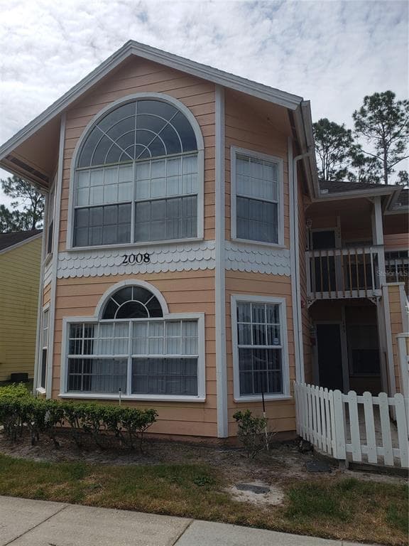 2008 ROYAL BAY BOULEVARD UNIT 109 KISSIMMEE, FL 34746