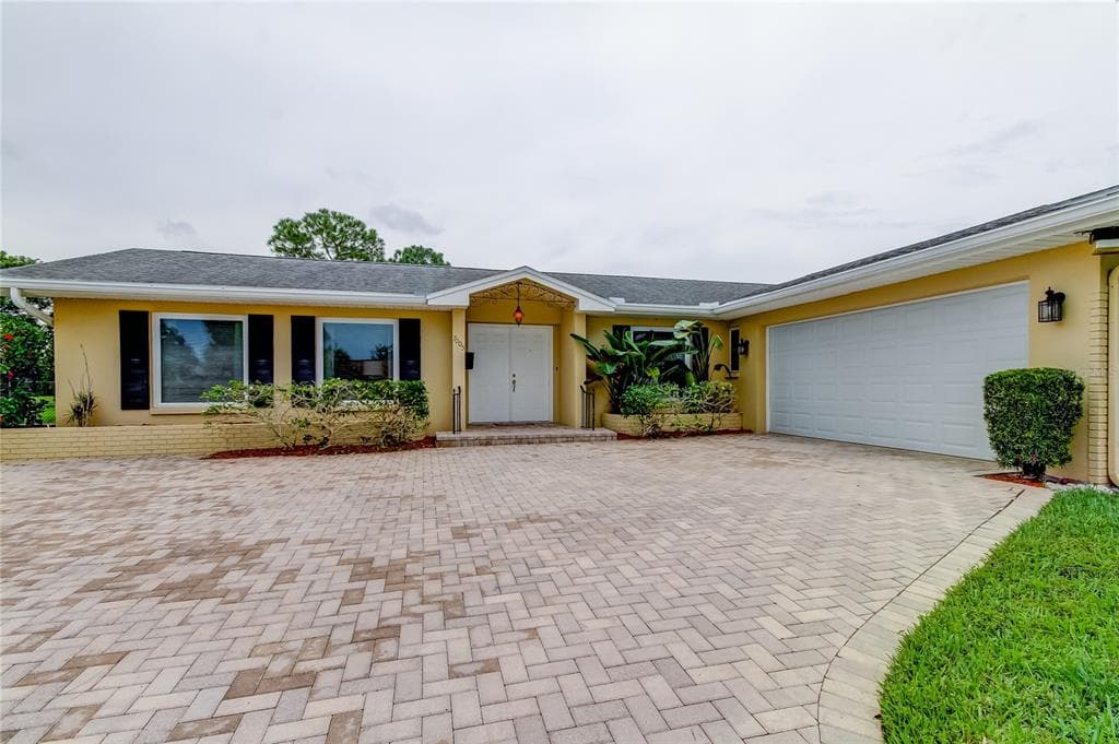7005 AUGUSTA BOULEVARD SEMINOLE, FL 33777