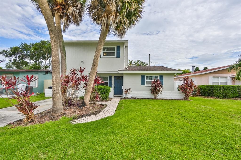 1851 MASSACHUSETTS AVENUE NE ST PETERSBURG, FL 33703