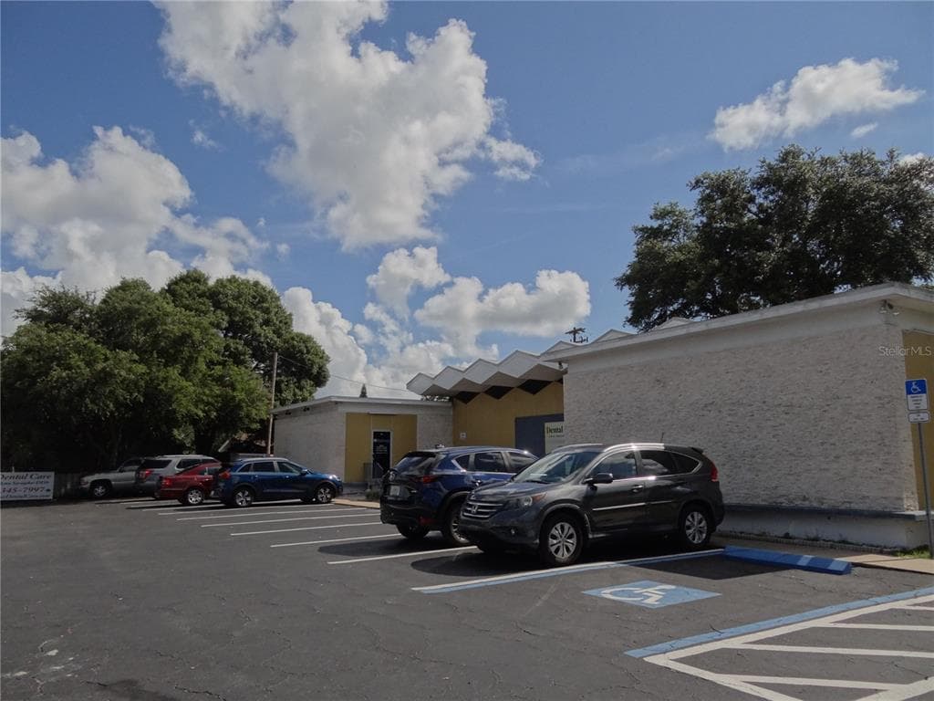 501 66TH STREET N ST PETERSBURG, FL 33710