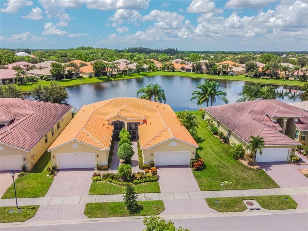 16143 AMETHYST KEY DR. WIMAUMA, FL 33598