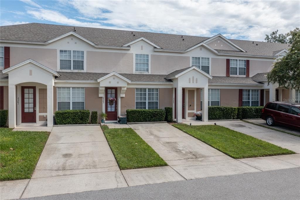 2363 SILVER PALM DRIVE KISSIMMEE, FL 34747