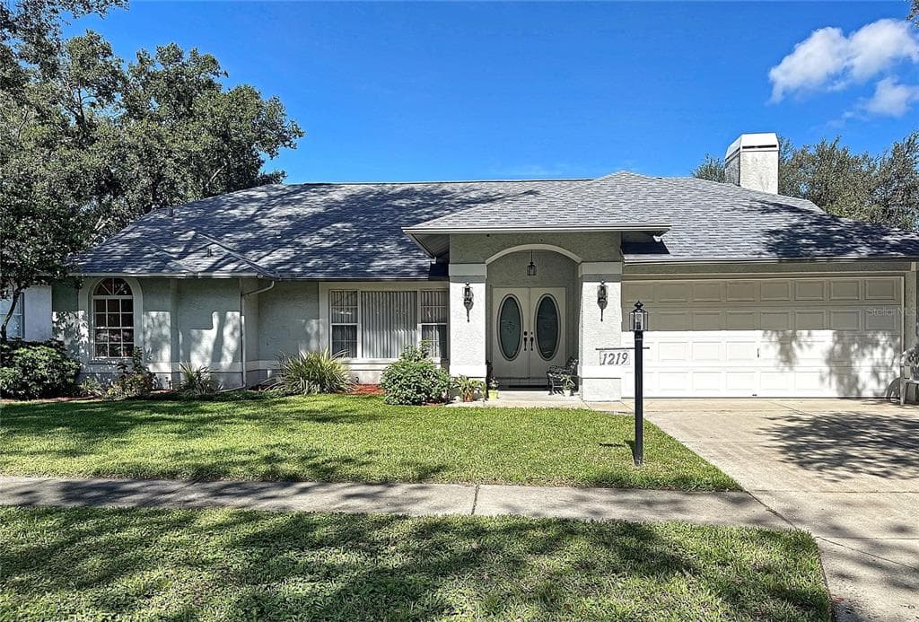 1219 WINDSOR WAY LUTZ, FL 33559