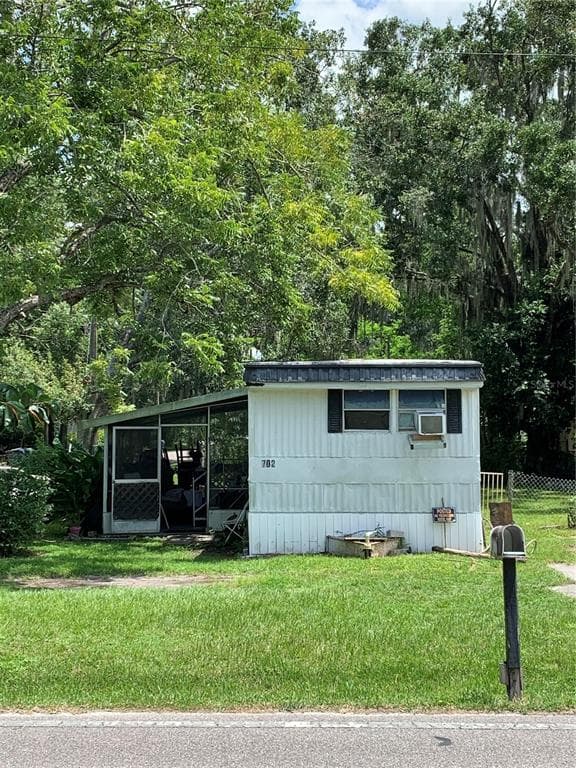 702 SOUTHERN AVENUE LAKELAND, FL 33815