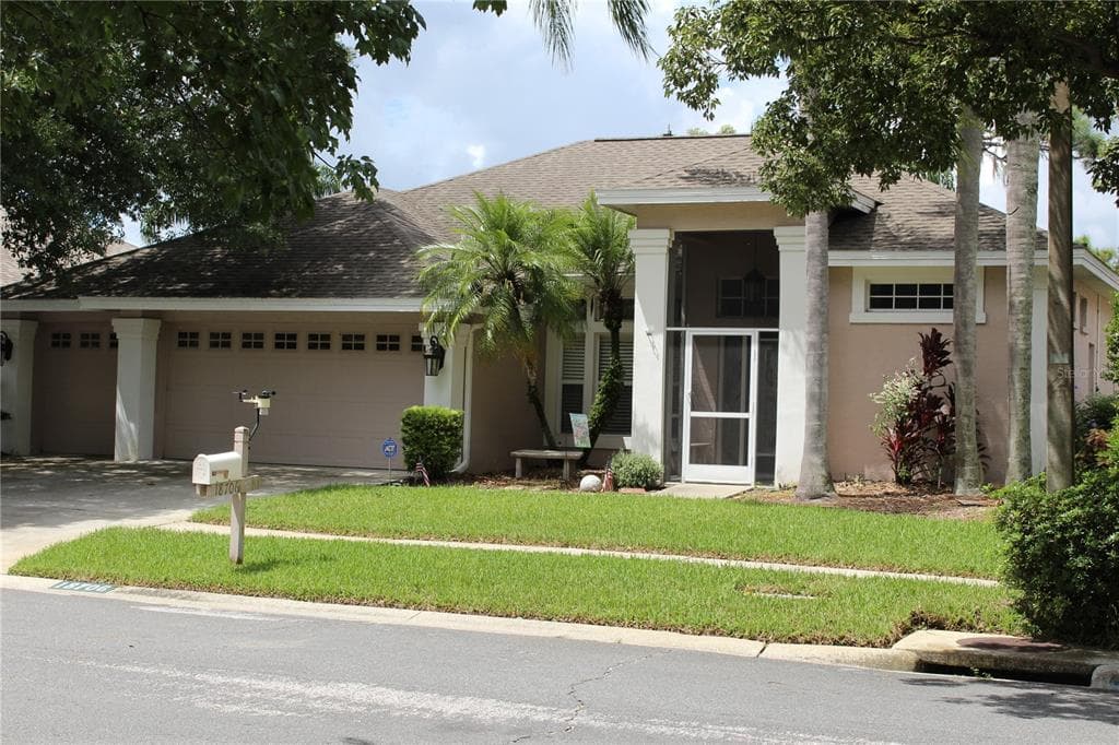 18706 FOREST GLEN COURT TAMPA, FL 33647