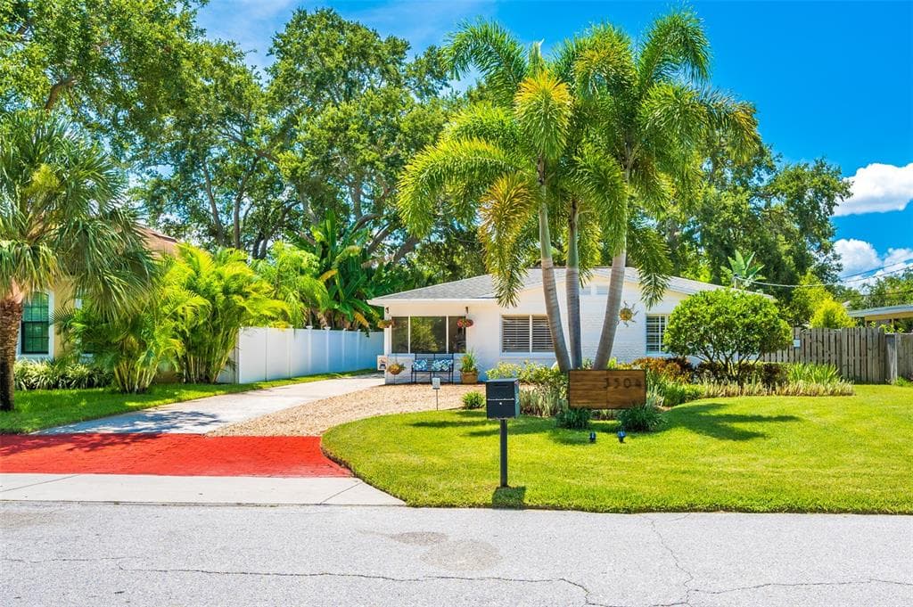 3504 W CHEROKEE AVENUE TAMPA, FL 33611