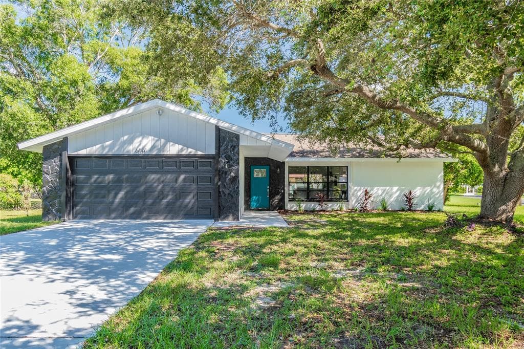6101 18TH STREET S ST PETERSBURG, FL 33712