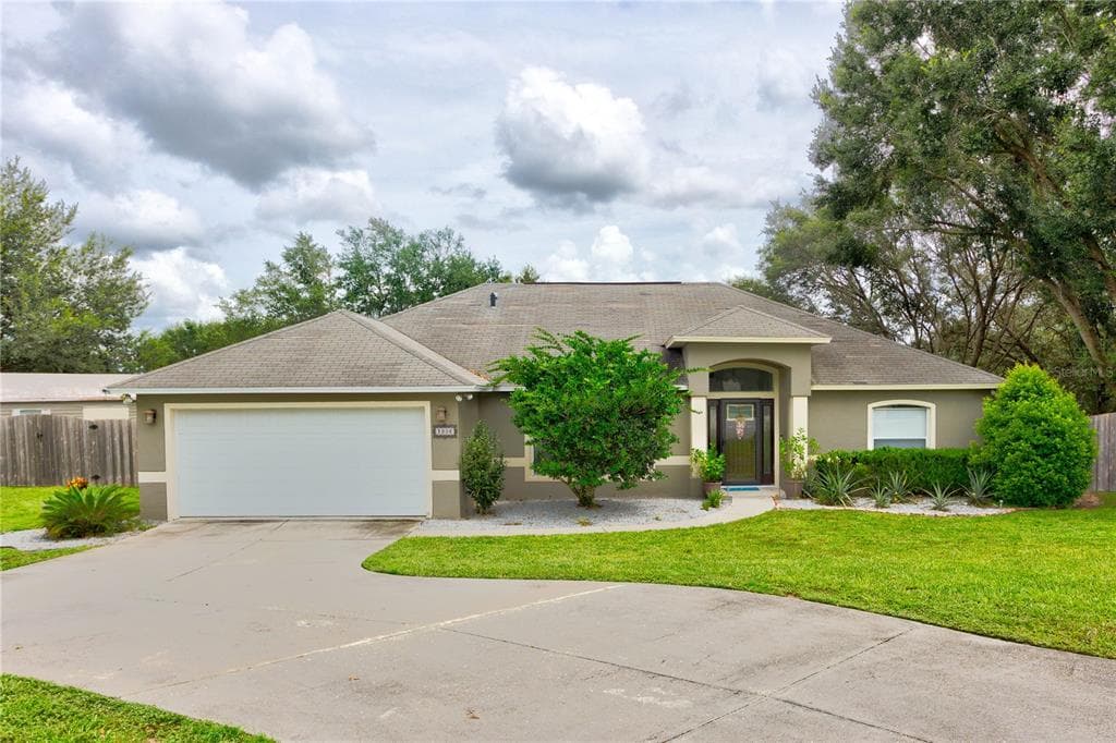3906 PINE CONE COURT MASCOTTE, FL 34753