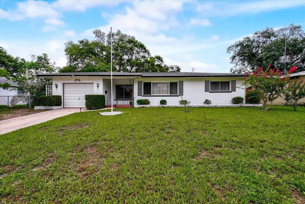 561 MARJON AVENUE DUNEDIN, FL 34698