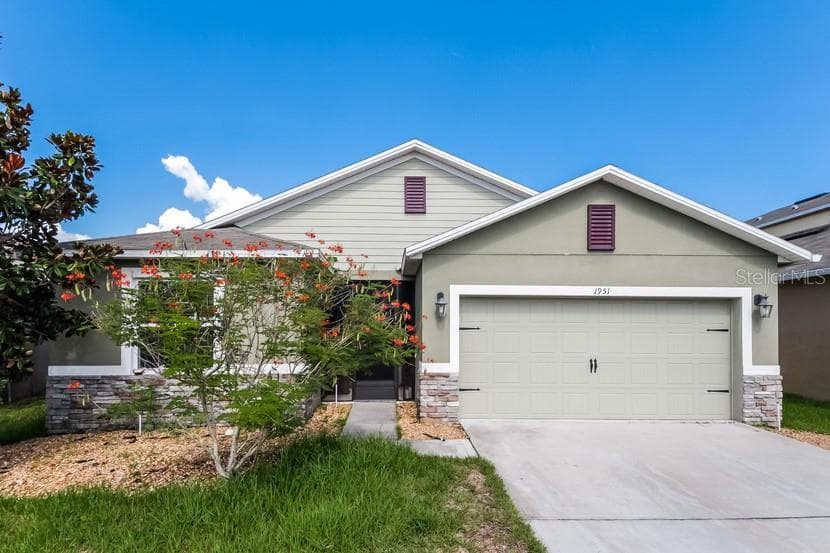 1951 BANNER LANE ST CLOUD, FL 34769
