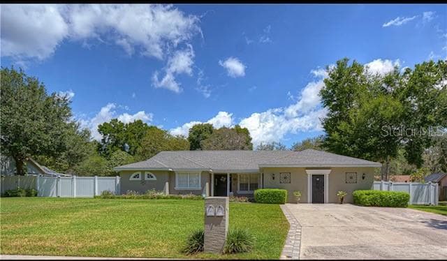 2708 MOCK ORANGE COURT VALRICO, FL 33594