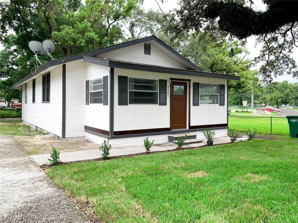 4007 E OSBORNE AVENUE TAMPA, FL 33610