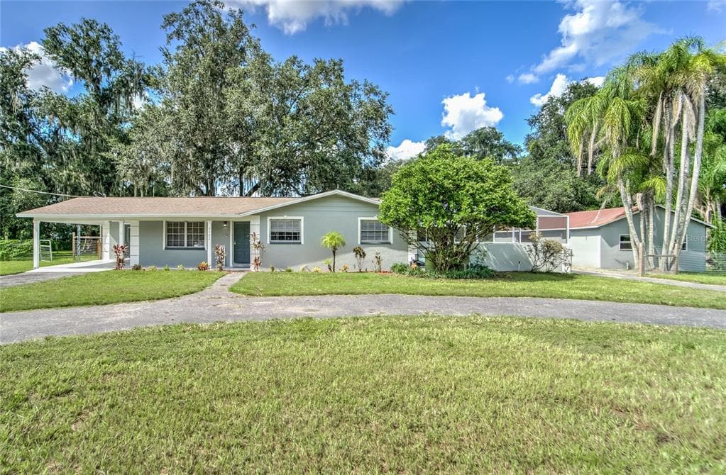 5102 THONOTOSASSA RD PLANT CITY, FL 33565