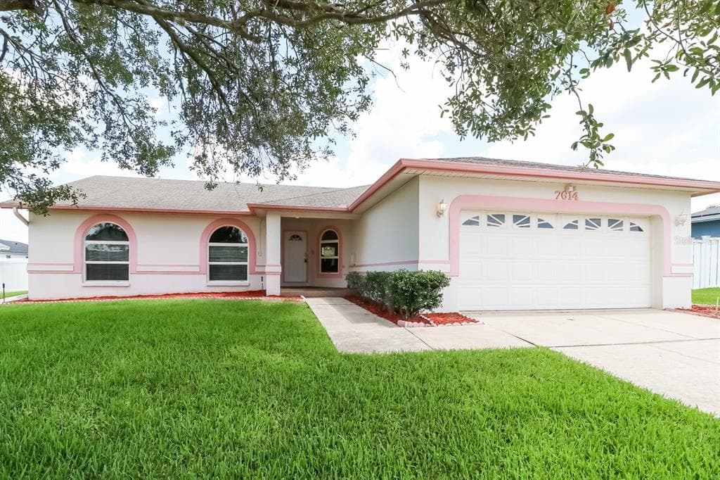 7614 CANTERBURY CIRCLE LAKELAND, FL 33810