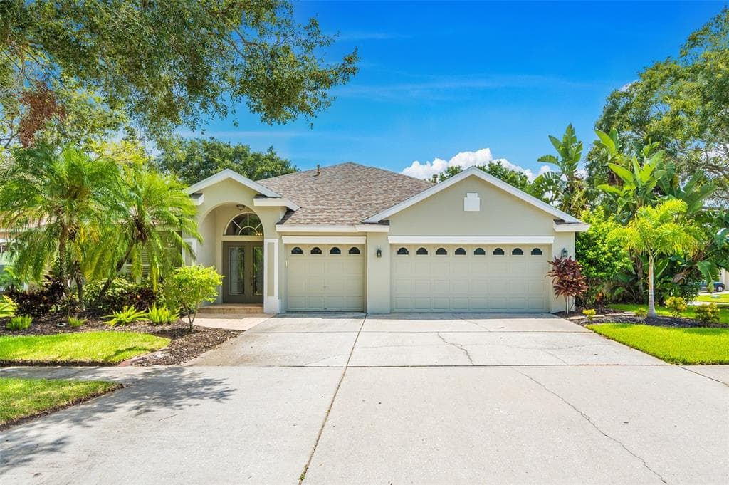 10632 WEYBRIDGE DRIVE TAMPA, FL 33626