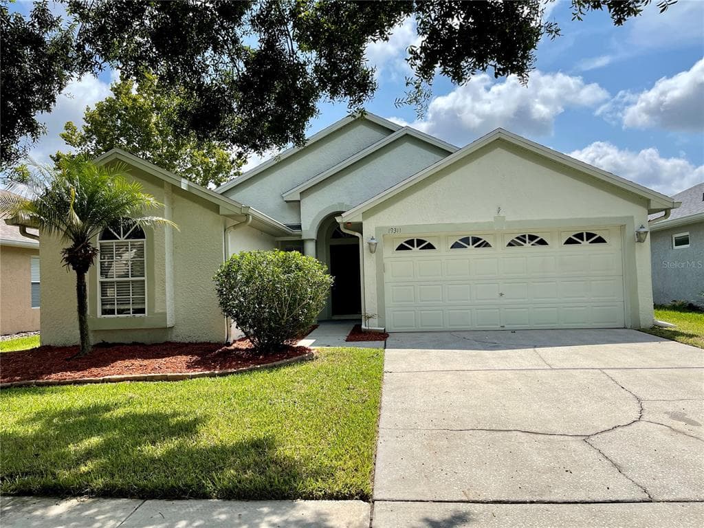 19311 GARDEN QUILT CIRCLE LUTZ, FL 33558
