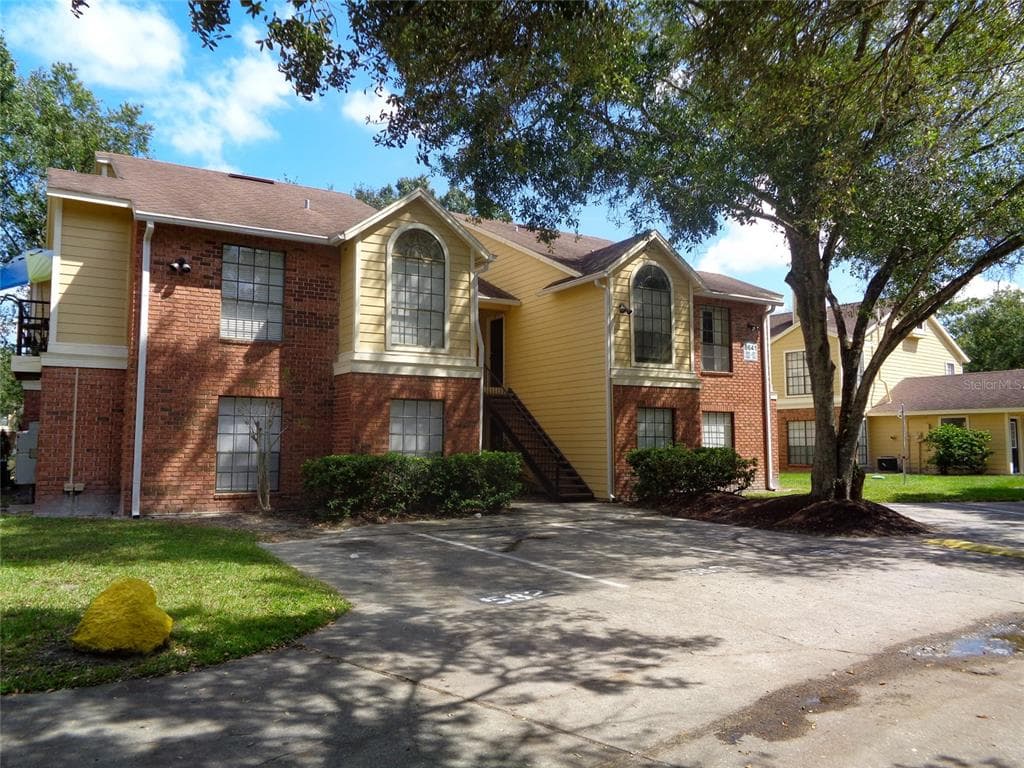 8647 FANCY FINCH DRIVE UNIT 201 TAMPA, FL 33614