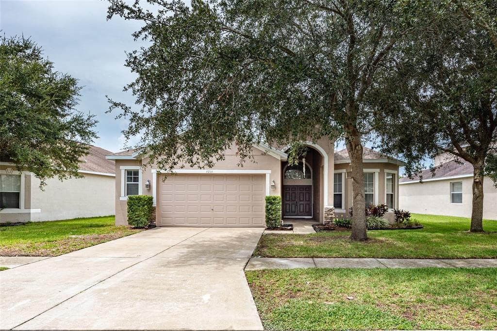 6716 GUILFORD CREST DRIVE APOLLO BEACH, FL 33572