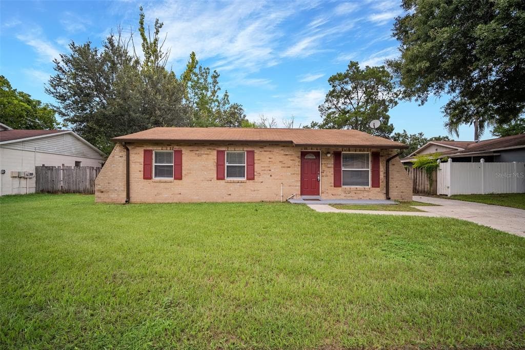 1117 TIBURON DRIVE SEFFNER, FL 33584