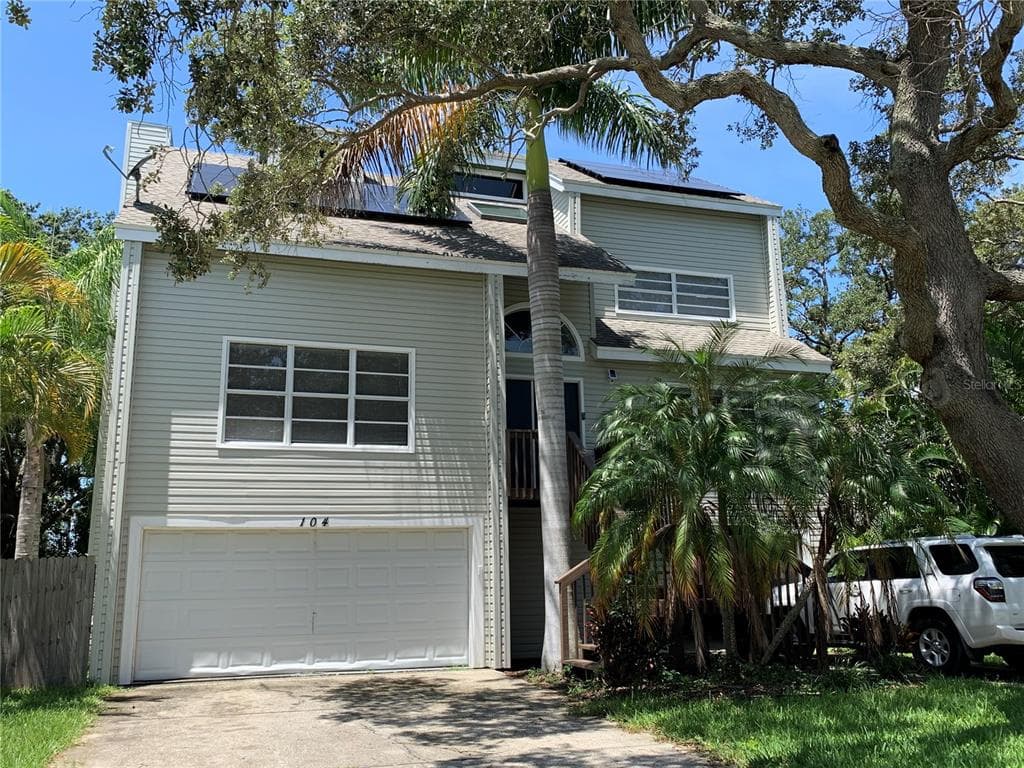 104 PETERSON LANE PALM HARBOR, FL 34683