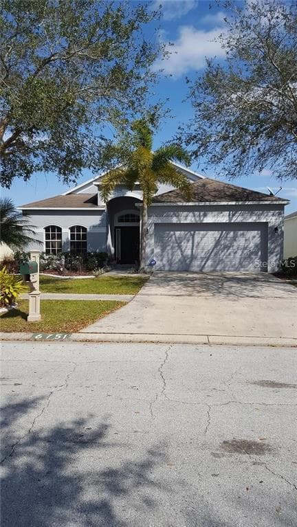 6751 MONARCH PARK DRIVE APOLLO BEACH, FL 33572