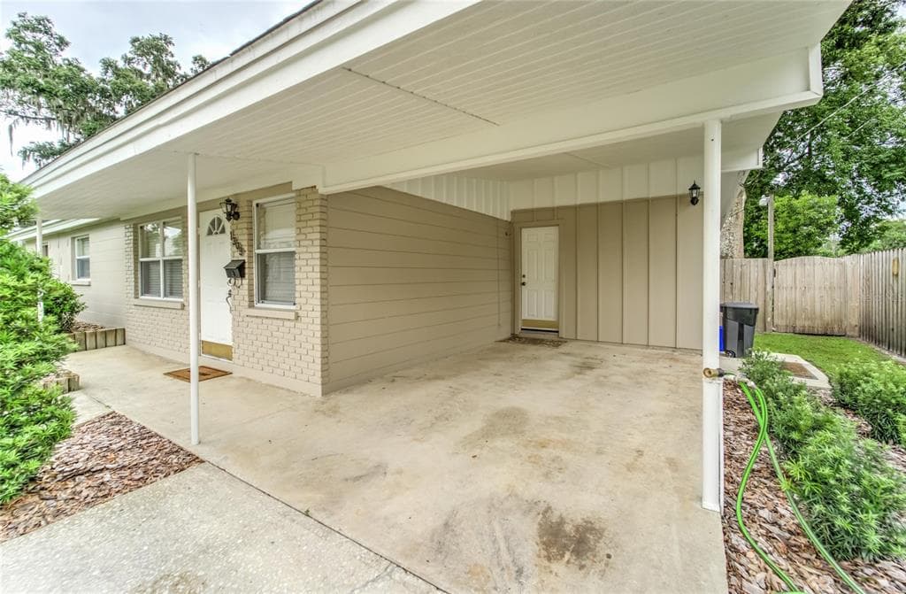 1309 E CALHOUN STREET PLANT CITY, FL 33563