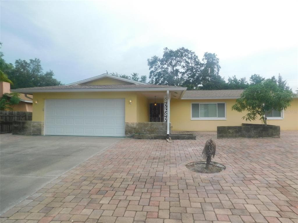 14281 102ND AVENUE LARGO, FL 33774