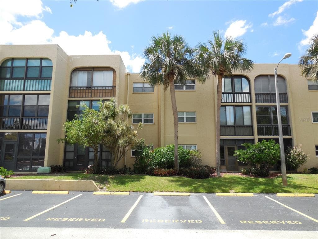 11485 OAKHURST ROAD UNIT 200-217 LARGO, FL 33774