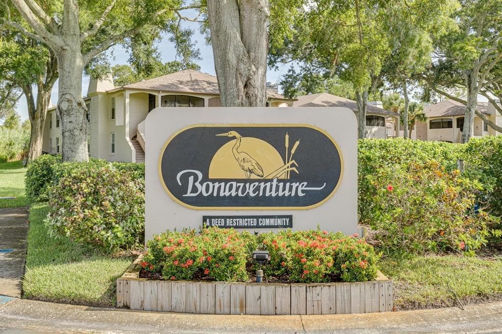 2969 BONAVENTURE CIRCLE UNIT 201 PALM HARBOR, FL 34684