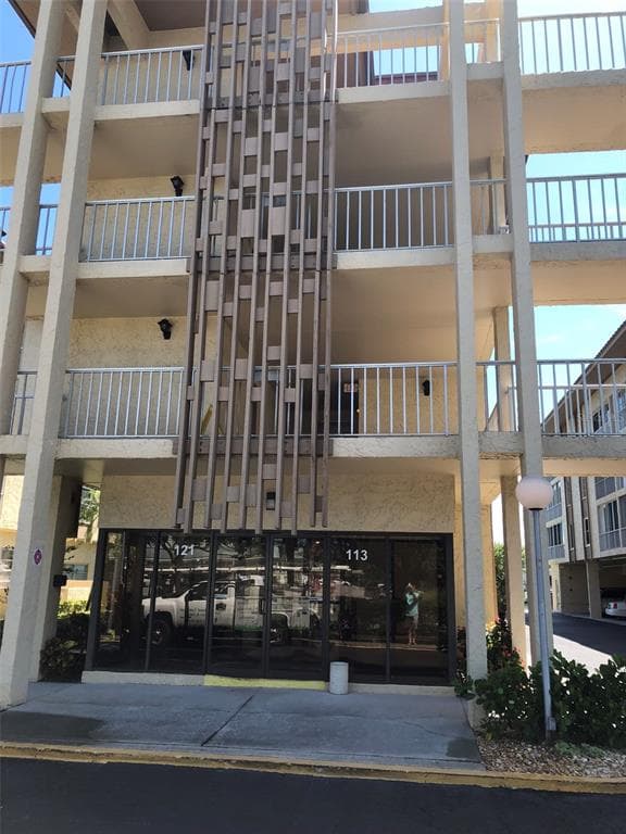 113 ISLAND WAY UNIT 234 CLEARWATER, FL 33767