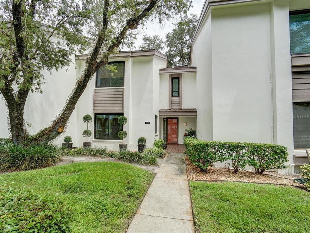 1730 LAKE CYPRESS DRIVE UNIT 1402 SAFETY HARBOR, FL 34695