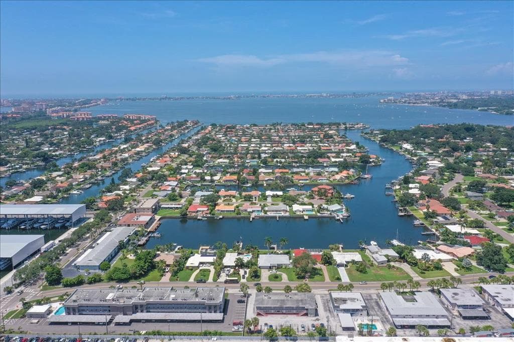 3753 46TH AVENUE S UNIT 10 ST PETERSBURG, FL 33711