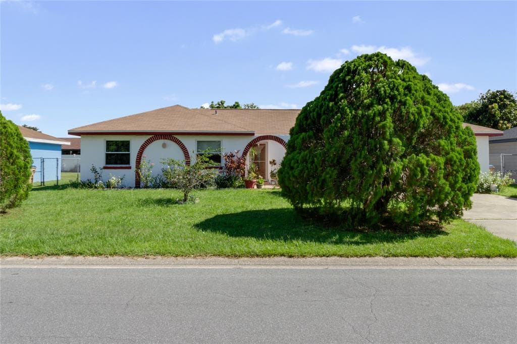 521 FLORAL DRIVE KISSIMMEE, FL 34743