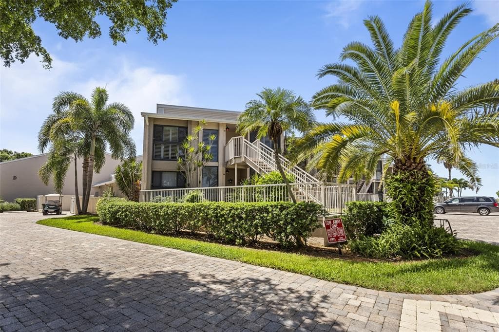 5655 GULF OF MEXICO DRIVE UNIT C207 LONGBOAT KEY, FL 34228