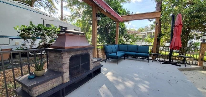 145 HORSESHOE BEND LAKE WALES, FL 33898