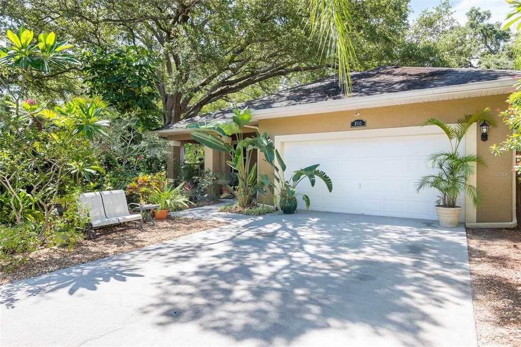 3112 W MARLIN AVENUE TAMPA, FL 33611