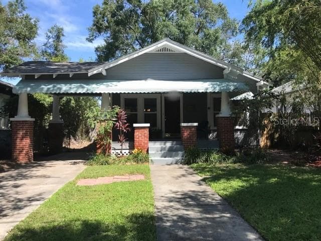 209 W OSBORNE AVENUE TAMPA, FL 33603