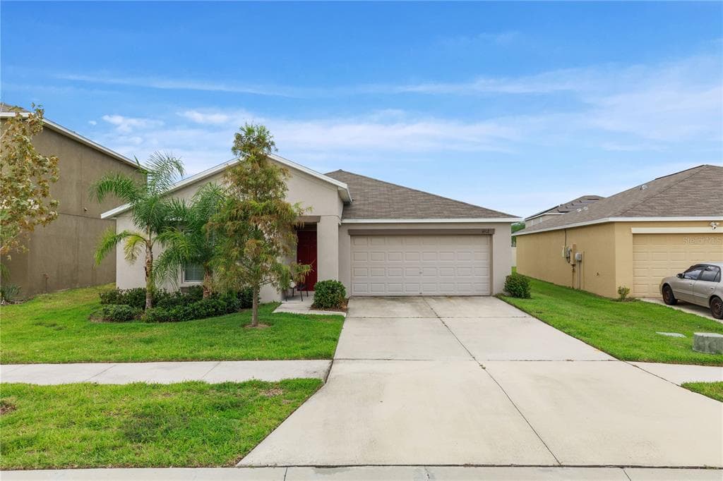 4912 BABBLING BROOK LANE WIMAUMA, FL 33598
